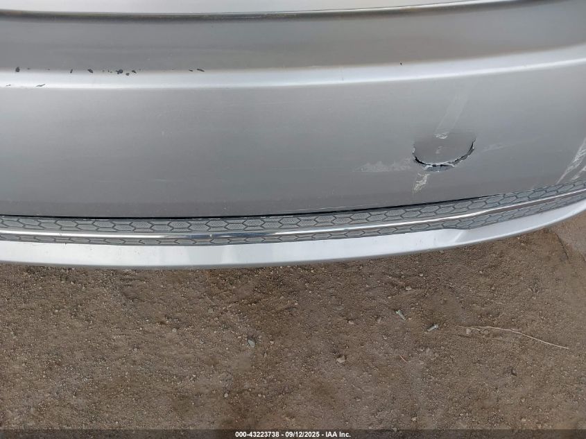 2014 Chevrolet Cruze 2Lt Auto VIN: 1G1PE5SB2E7266221 Lot: 43223738