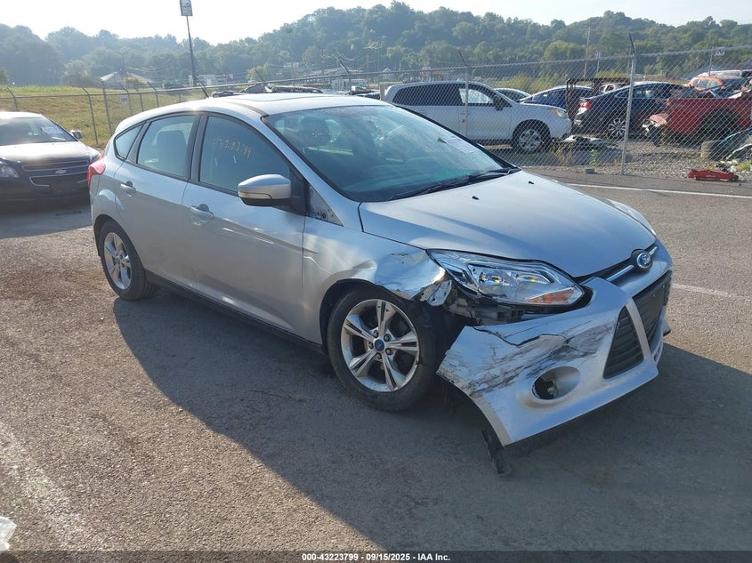 2013 FORD FOCUS SE - 1FADP3K26DL123812