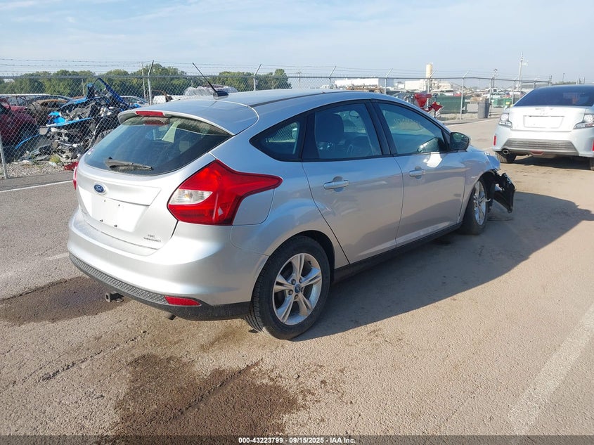 2013 FORD FOCUS SE - 1FADP3K26DL123812