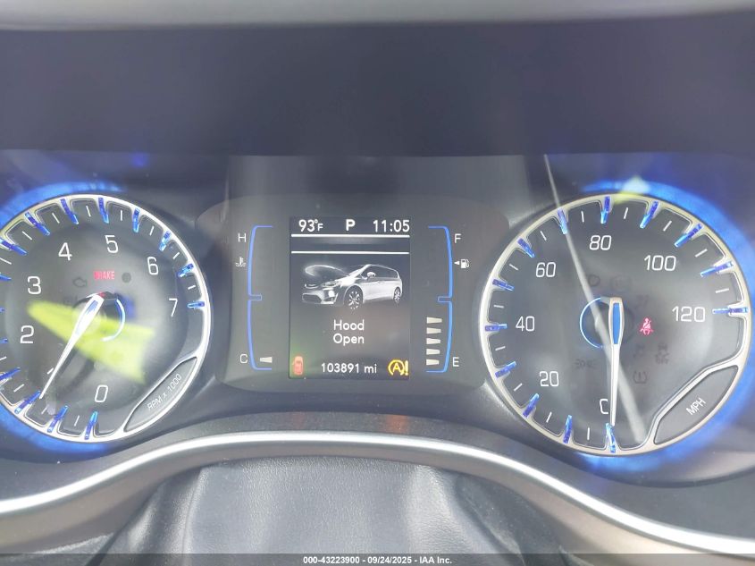 2018 Chrysler Pacifica Touring L VIN: 2C4RC1BG5JR142916 Lot: 43223900