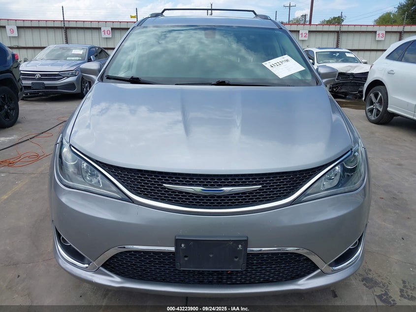 2018 Chrysler Pacifica Touring L VIN: 2C4RC1BG5JR142916 Lot: 43223900