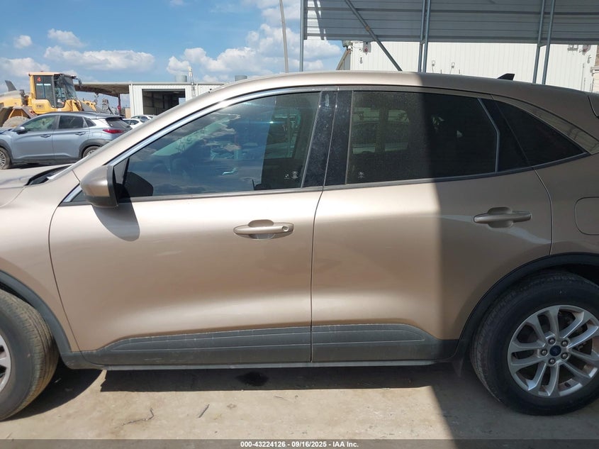 2021 FORD ESCAPE SE - 1FMCU0G6XMUA44903