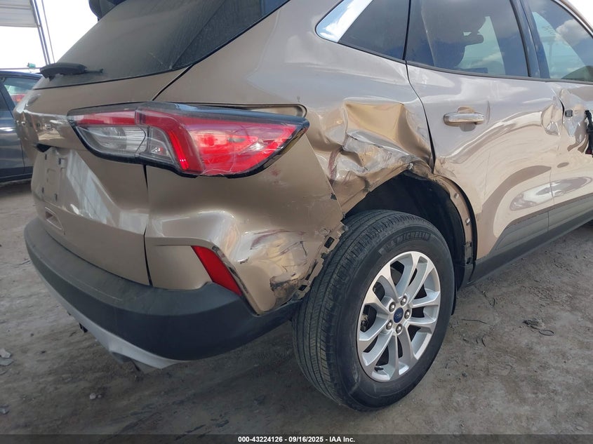 2021 FORD ESCAPE SE - 1FMCU0G6XMUA44903