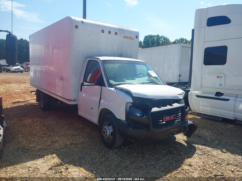 2018 GMC Savana Cutaway Work Van white other flexible 7GZ37TCG7JN003777 photo #1