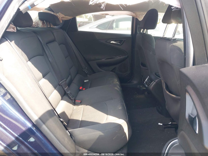 2016 CHEVROLET MALIBU 1LT 1G1ZE5ST2GF226554