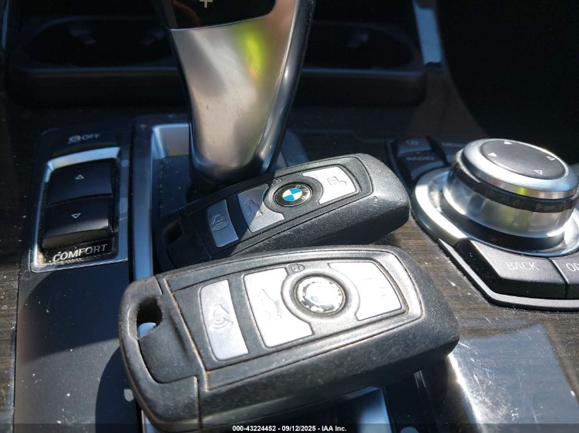 2012 BMW 528I xDrive VIN: WBAXH5C52CDW07877 Lot: 43224452