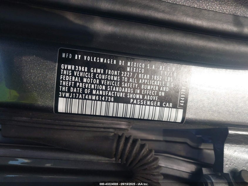 2017 VOLKSWAGEN BEETLE 1.8T SE/1.8T SEL - 3VWJ17AT4HM614736