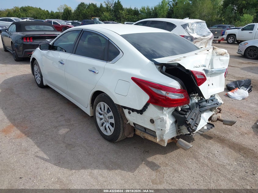 1N4AL3AP6JC165811 2018 NISSAN ALTIMA photo no. 3