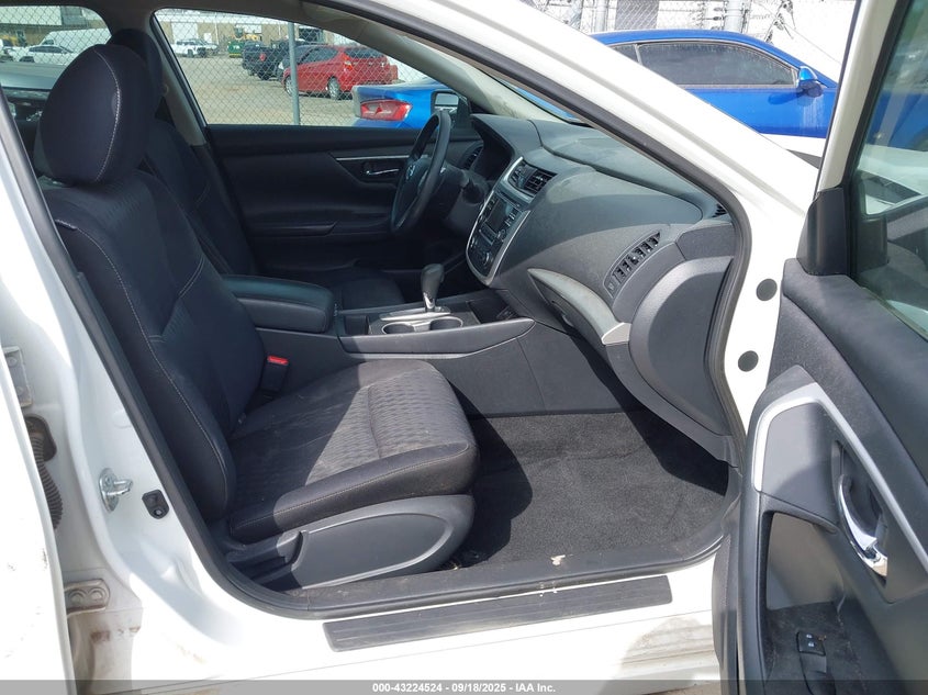 1N4AL3AP6JC165811 2018 NISSAN ALTIMA photo no. 5