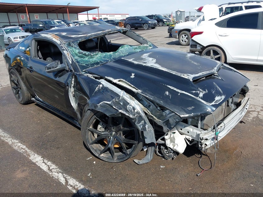 FORD MUSTANG GT PREMIUM
