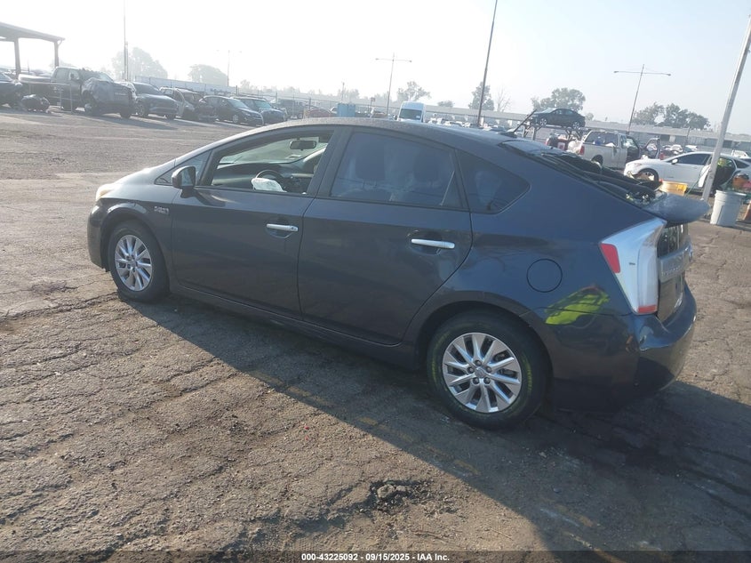 JTDKN3DP5F3072287 2015 TOYOTA PRIUS photo no. 3