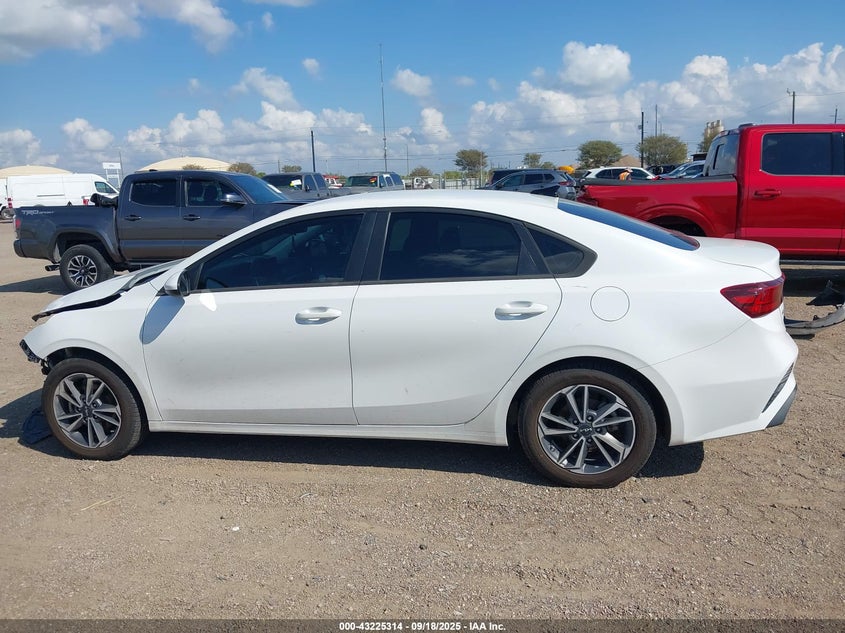2023 KIA FORTE LXS - 3KPF24AD9PE526061