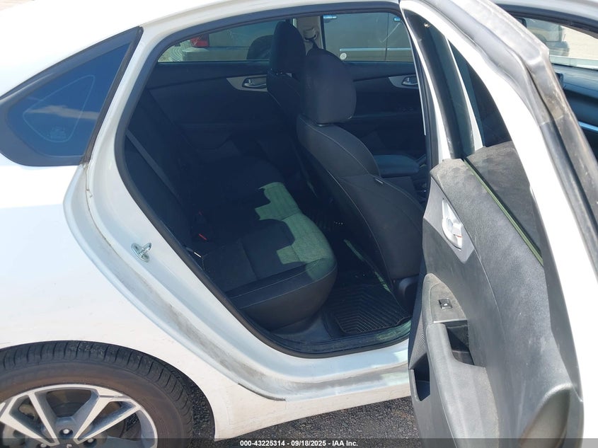 2023 KIA FORTE LXS - 3KPF24AD9PE526061