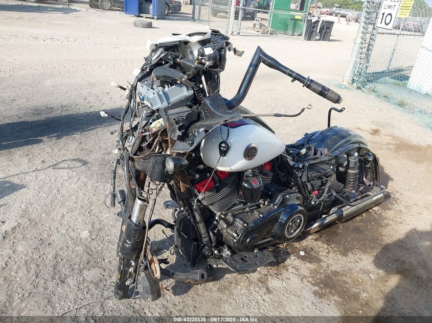 2021 HARLEY-DAVIDSON FLHXSE - 1HD1PXL13MB951766