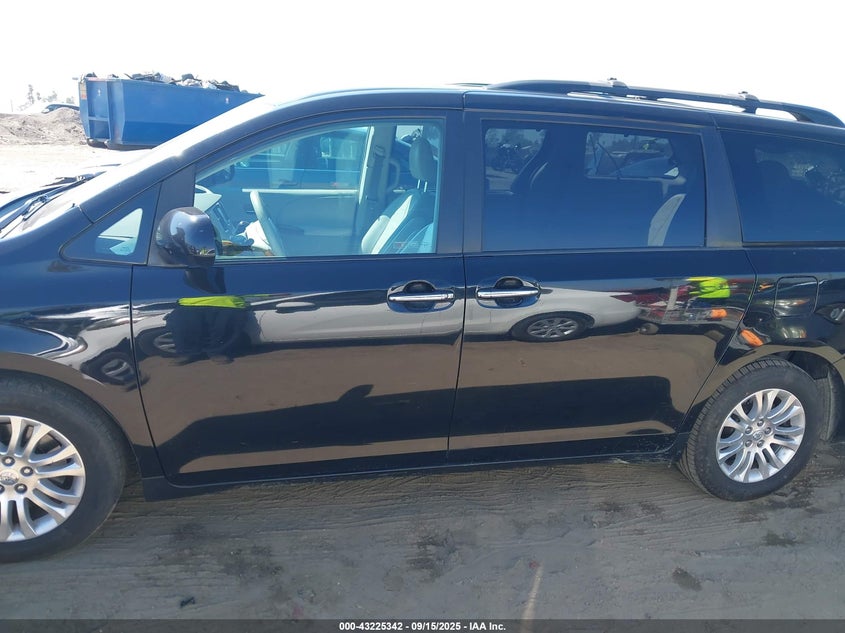 2011 Toyota Sienna Xle V6 VIN: 5TDYK3DCXBS061262 Lot: 43225342