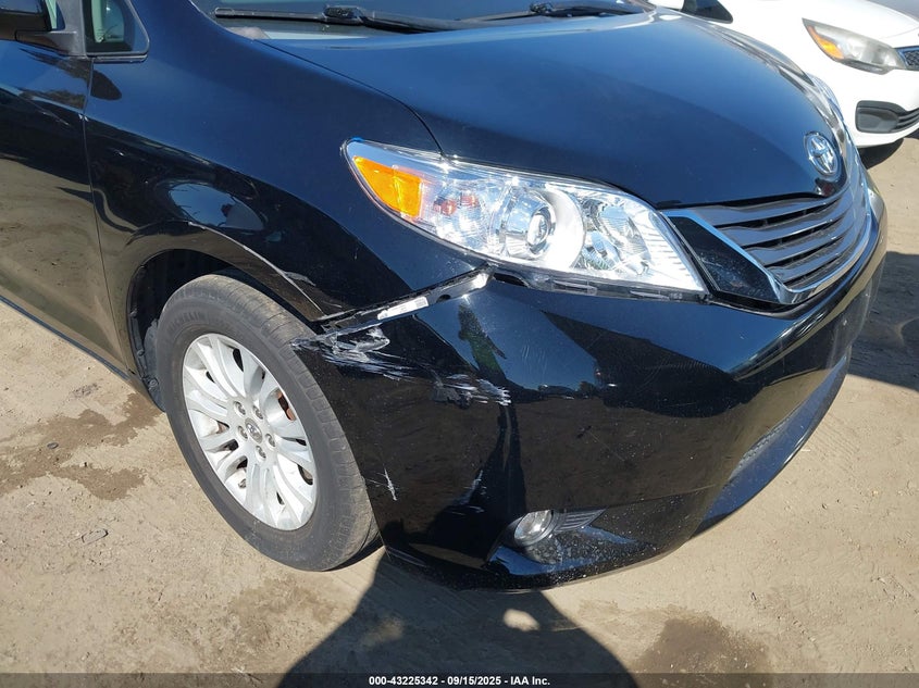 2011 Toyota Sienna Xle V6 VIN: 5TDYK3DCXBS061262 Lot: 43225342