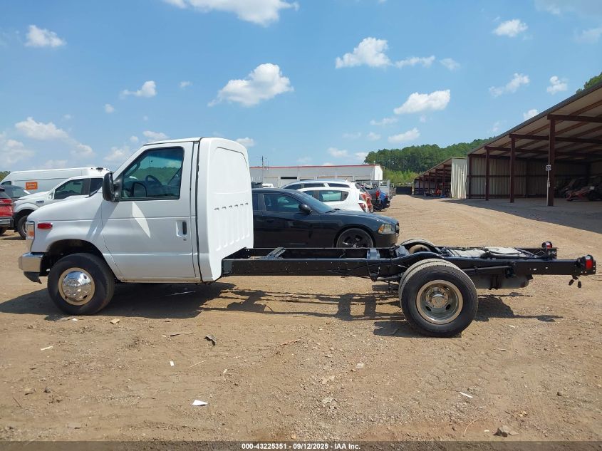 2017 Ford E-450 Cutaway VIN: 1FDXE4FS6HDC56353 Lot: 43225351