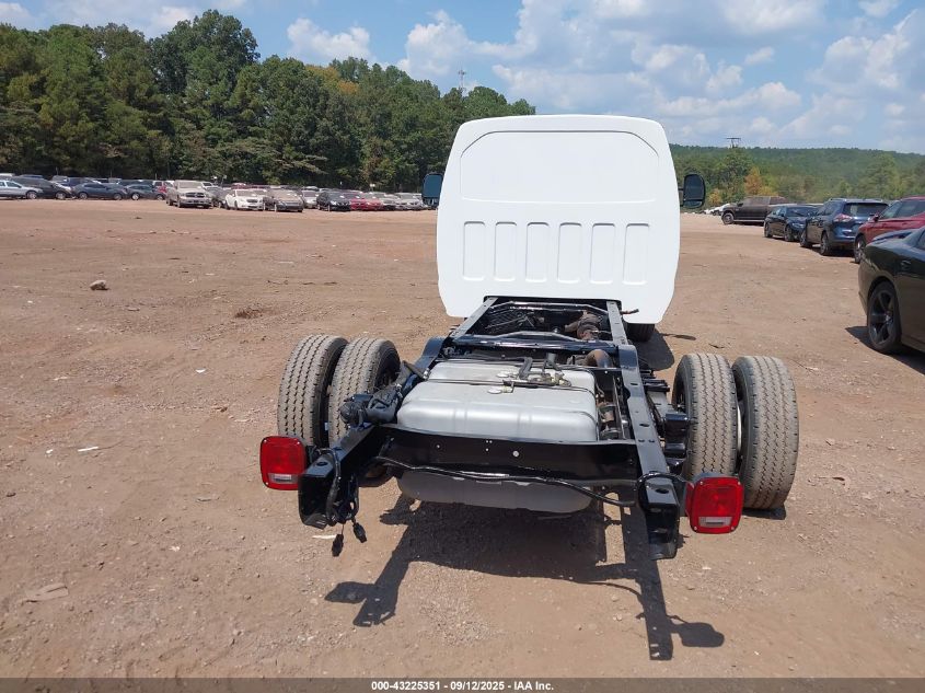 2017 Ford E-450 Cutaway VIN: 1FDXE4FS6HDC56353 Lot: 43225351