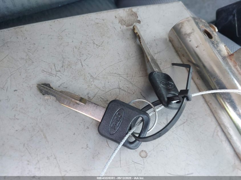 2017 Ford E-450 Cutaway VIN: 1FDXE4FS6HDC56353 Lot: 43225351