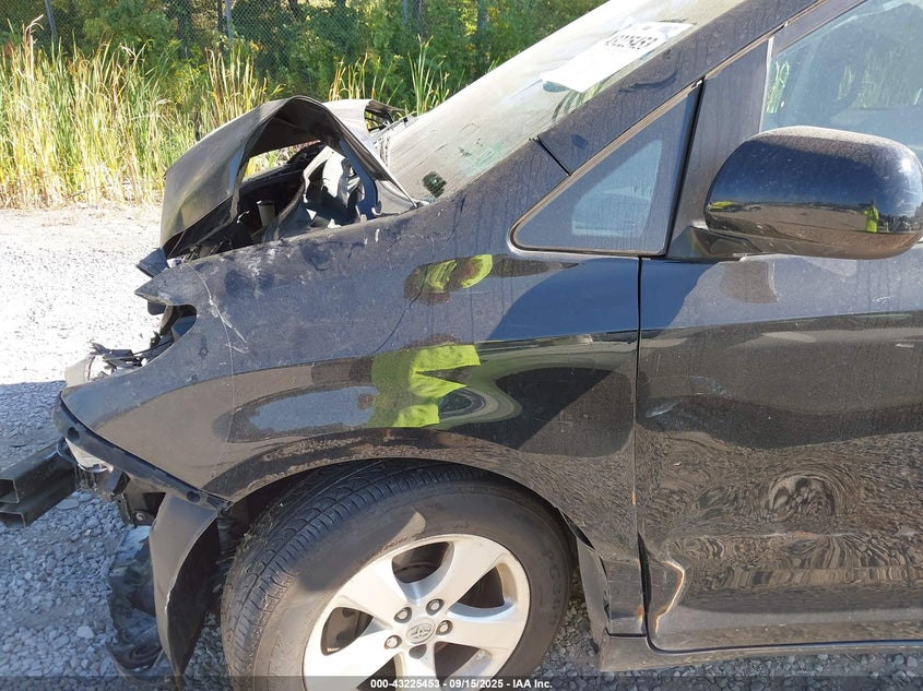 2014 Toyota Sienna Le V6 8 Passenger VIN: 5TDKK3DCXES413931 Lot: 43225453