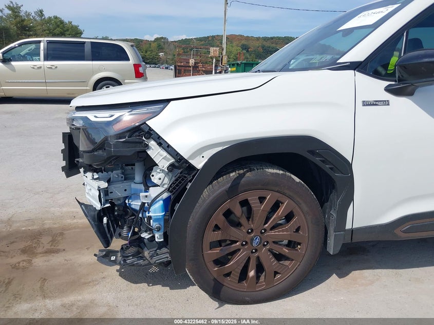 2025 Subaru Forester Hybrid Sport VIN: JF2SLSJD8SH407325 Lot: 43225462