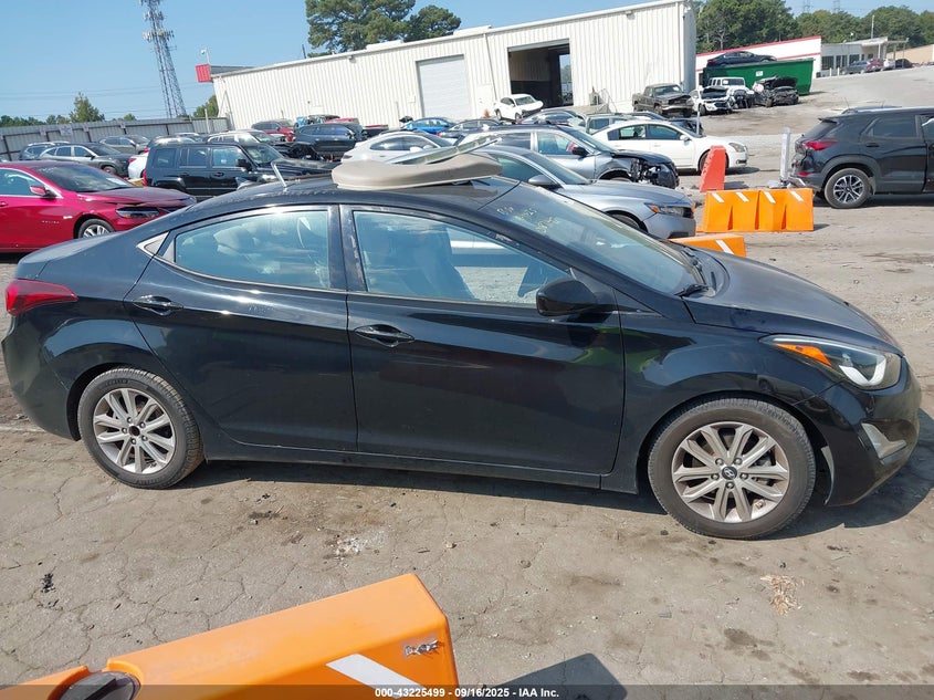 2014 HYUNDAI ELANTRA SE - KMHDH4AE3EU087142