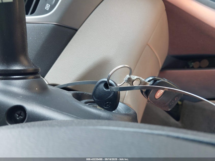 2014 HYUNDAI ELANTRA SE - KMHDH4AE3EU087142