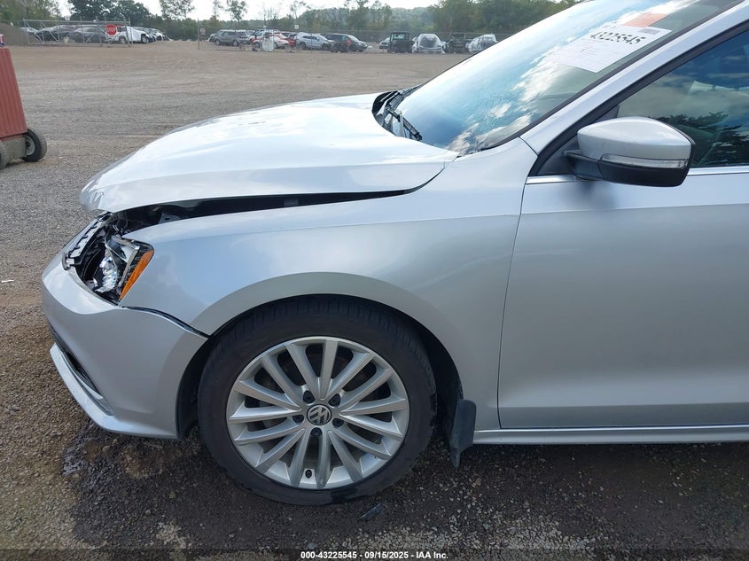 2016 VOLKSWAGEN JETTA 1.8T SEL - 3VWL17AJ4GM341948