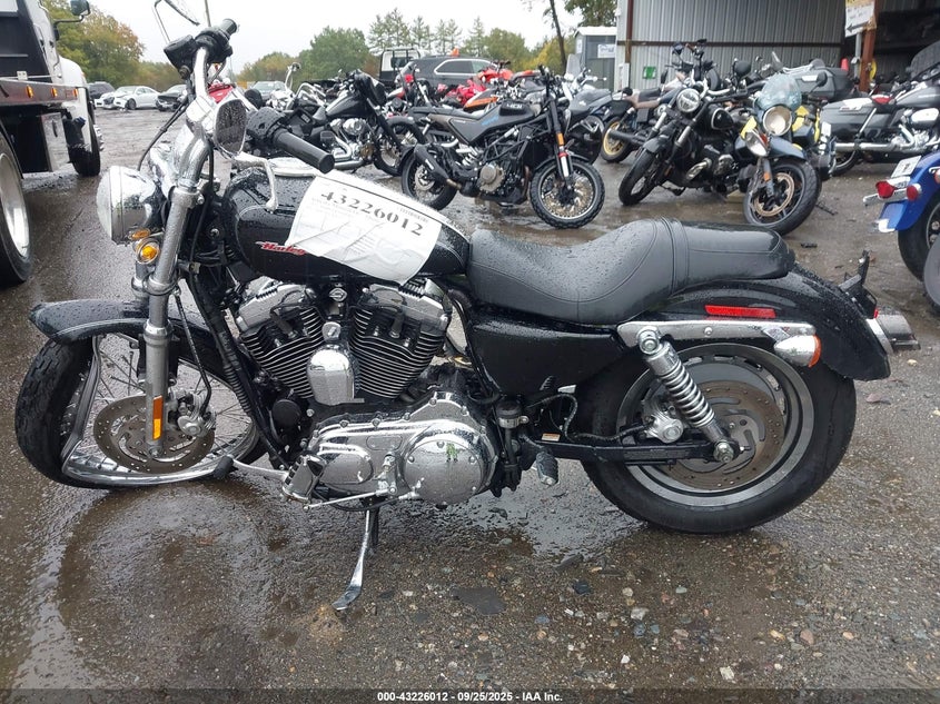 2005 Harley-Davidson Xl1200 C VIN: 1HD1CGP165K401890 Lot: 43226012