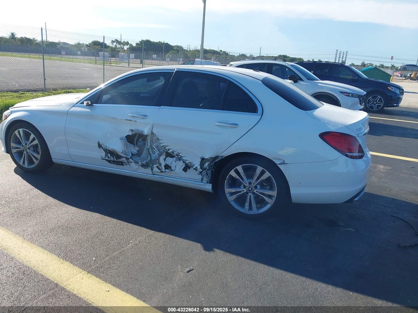 2019 MERCEDES-BENZ C 300 - 55SWF8DB5KU313552
