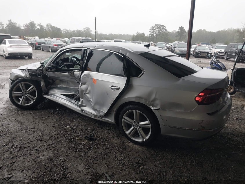 2018 VOLKSWAGEN PASSAT 2.0T SE - 1VWBA7A34JC051067