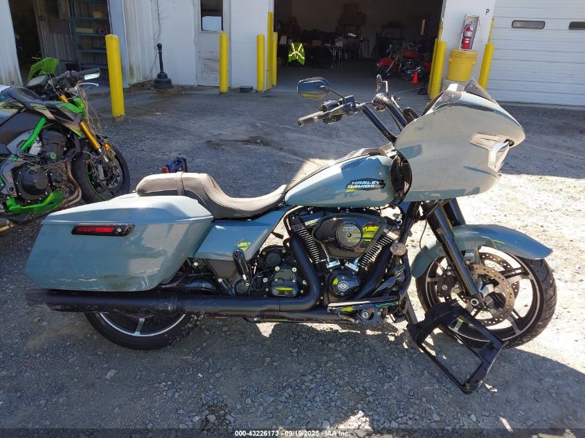 2024 Harley-Davidson Fltrx VIN: 1HD1KH719RB632717 Lot: 43226173