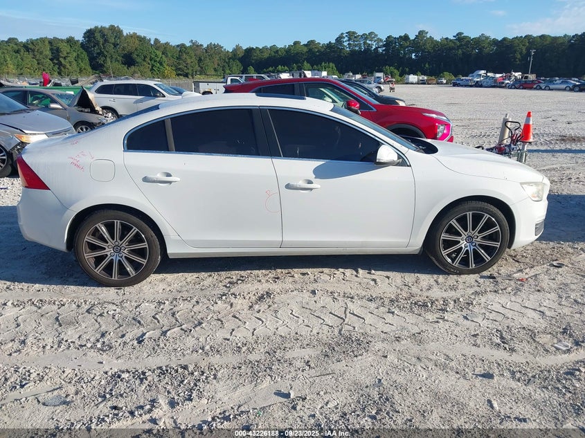 2017 Volvo S60 Inscription T5 VIN: LYV402HK8HB195279 Lot: 43226188