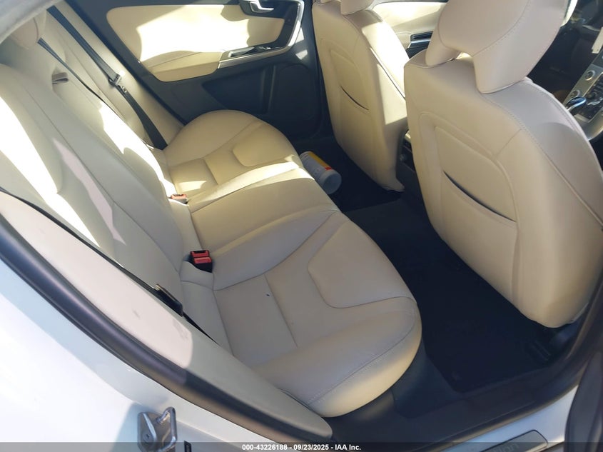 2017 Volvo S60 Inscription T5 VIN: LYV402HK8HB195279 Lot: 43226188