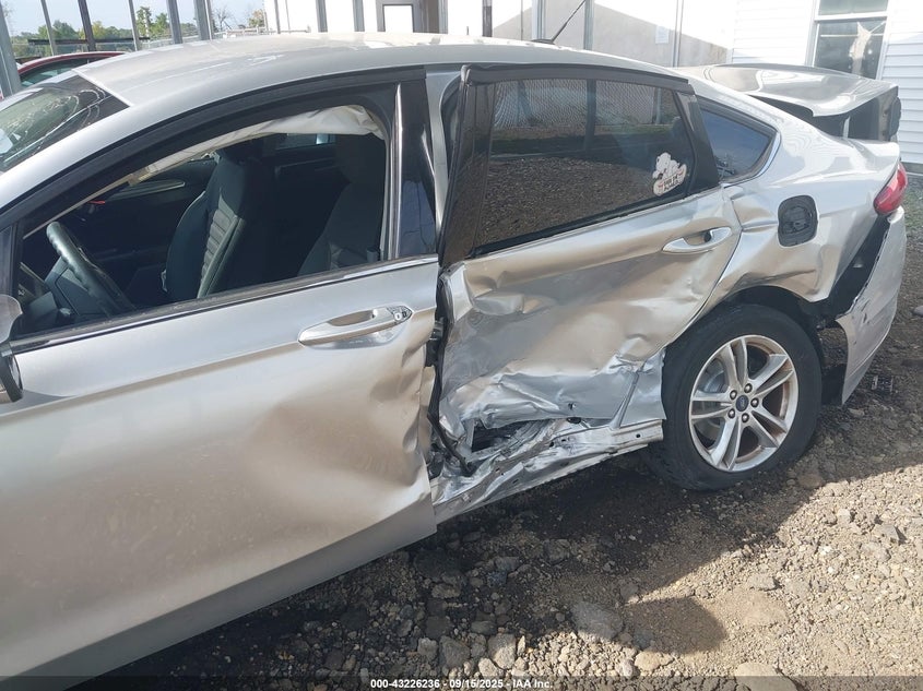 2018 Ford Fusion Se VIN: 3FA6P0H70JR273504 Lot: 43226236