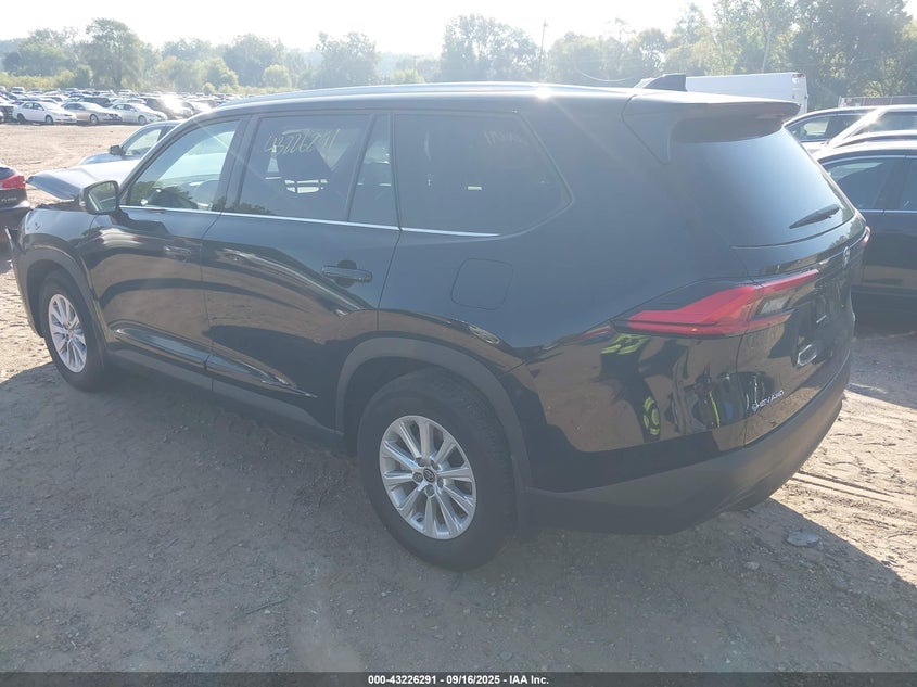 2024 TOYOTA GRAND HIGHLANDER HYBRID auction photo 3