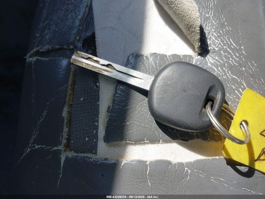 2000 Lexus Lx 470 VIN: JT6HT00W4Y0097639 Lot: 43226335