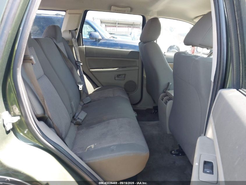 2008 Jeep Grand Cherokee Laredo VIN: 1J8GR48K28C137946 Lot: 43226469