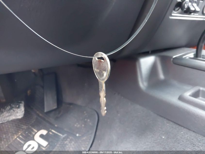 1999 Jeep Cherokee Classic/Sport VIN: 1J4FT68S4XL656666 Lot: 43226508