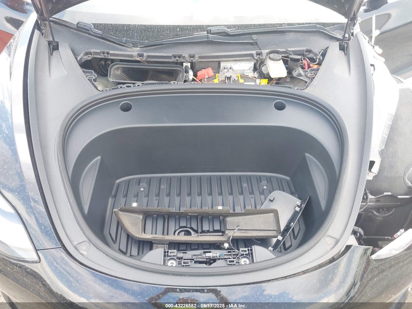 2020 Tesla Model 3 Long Range Dual Motor All-Wheel Drive VIN: 5YJ3E1EB6LF807739 Lot: 43226582