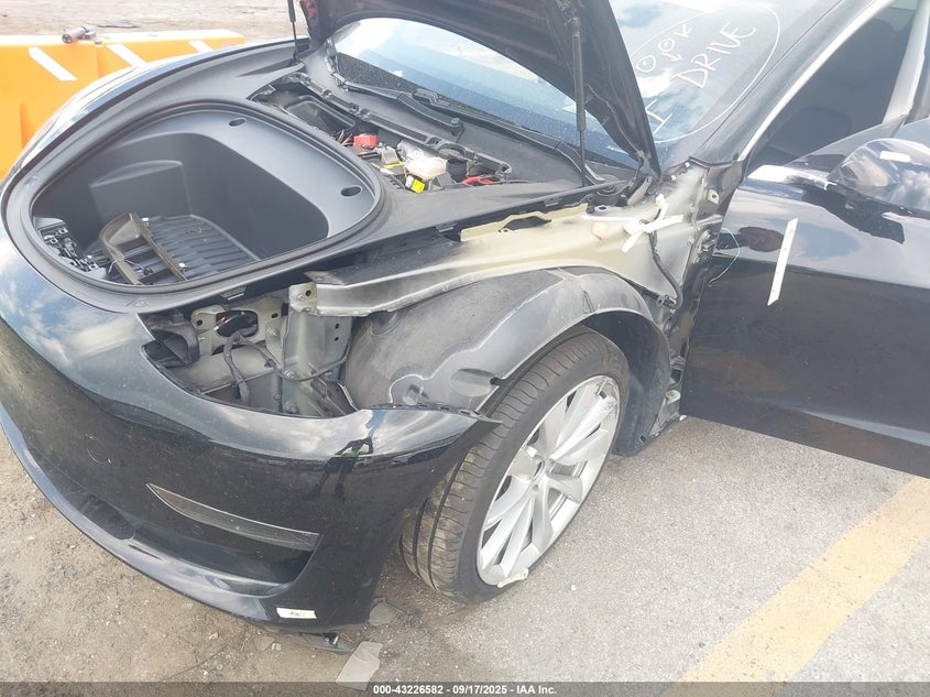2020 Tesla Model 3 Long Range Dual Motor All-Wheel Drive VIN: 5YJ3E1EB6LF807739 Lot: 43226582