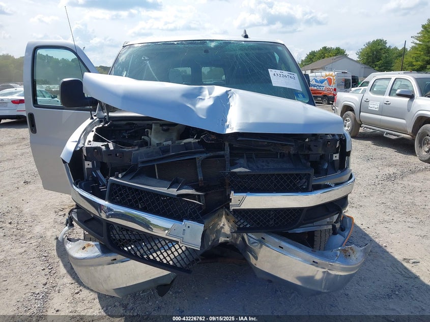 2016 CHEVROLET EXPRESS 3500 LT - 1GAZGPFG8G1197836