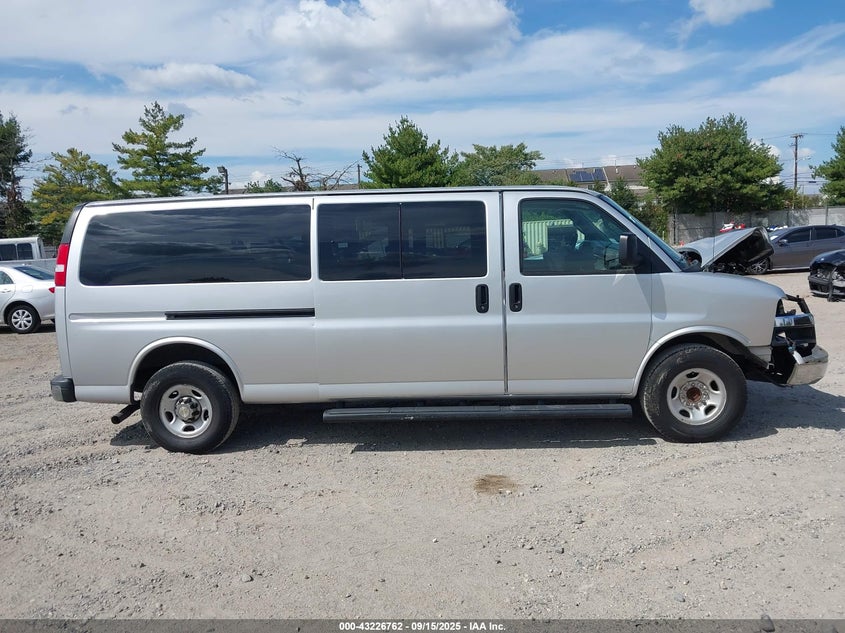 2016 CHEVROLET EXPRESS 3500 LT - 1GAZGPFG8G1197836