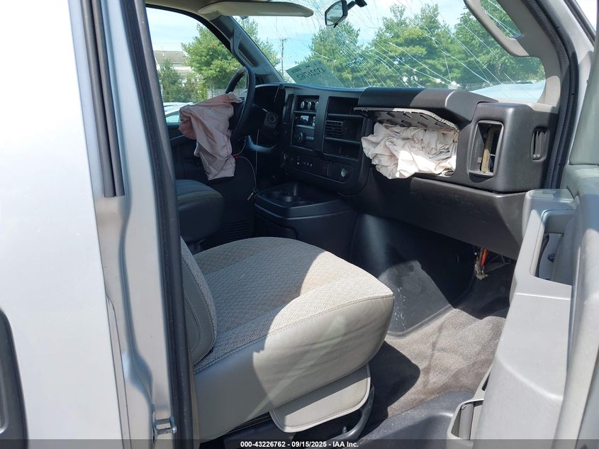 2016 CHEVROLET EXPRESS 3500 LT - 1GAZGPFG8G1197836