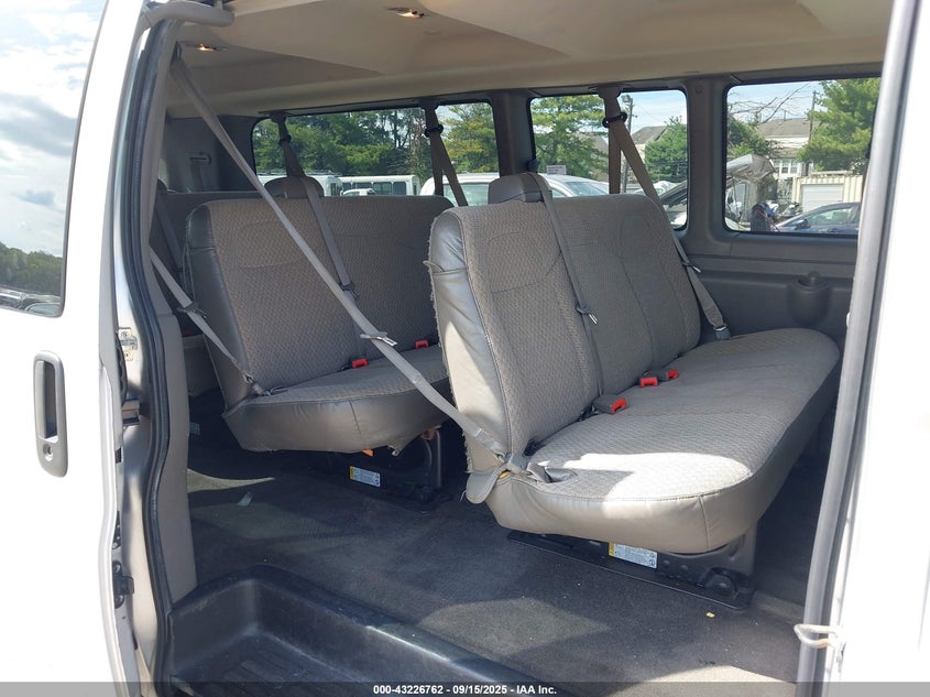 2016 CHEVROLET EXPRESS 3500 LT - 1GAZGPFG8G1197836