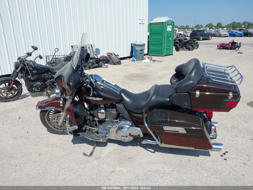 2011 Harley-Davidson Flhtk VIN: 1HD1KEM19BB611651 Lot: 43226854