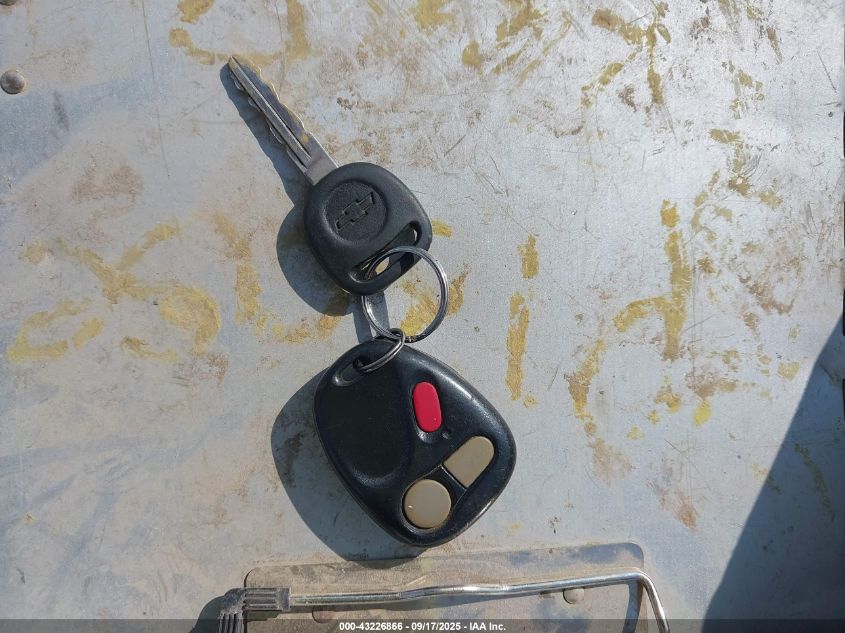 1999 Chevrolet Silverado 2500 Ls VIN: 1GCGK29U3XE190867 Lot: 43226866