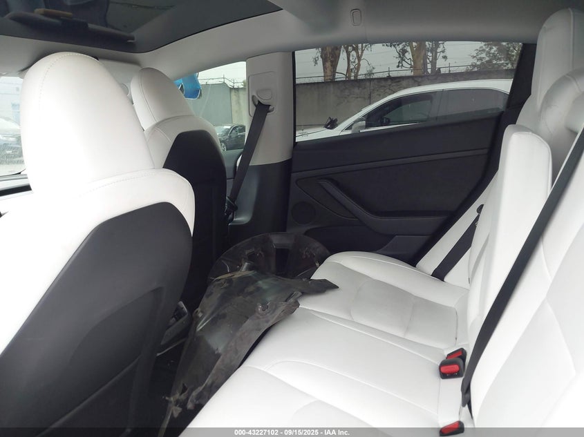 2023 Tesla Model 3 Rear-Wheel Drive VIN: 5YJ3E1EAXPF551800 Lot: 43227102