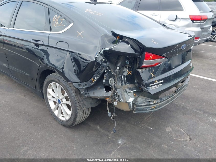 2019 Ford Fusion Se VIN: 3FA6P0HD4KR280334 Lot: 43227144