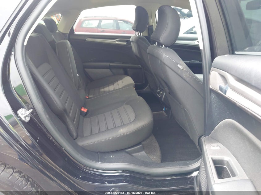 2019 Ford Fusion Se VIN: 3FA6P0HD4KR280334 Lot: 43227144